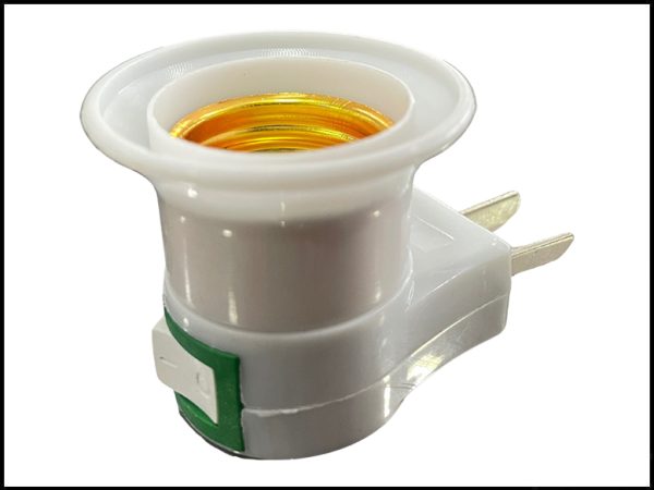 PORTALAMPARA PLAST. C/ENCHUFE Y LLAVE EC20429